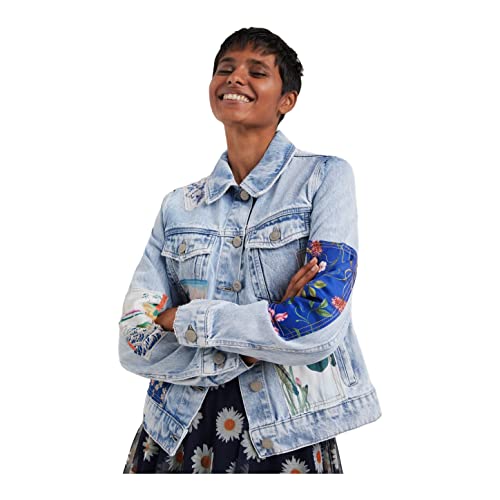 Veste en jean Desigual pour structurer une tenue simple avec une touche originale