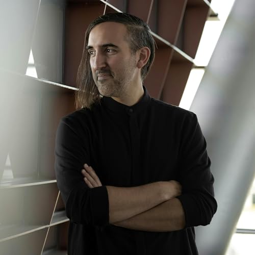 Classically trained boundary-shattering chef Jordan Kahn on simultaneously holding Michelin stars at two different restaurants, and his singular approach to storytelling through food Podcast Por  arte de portada