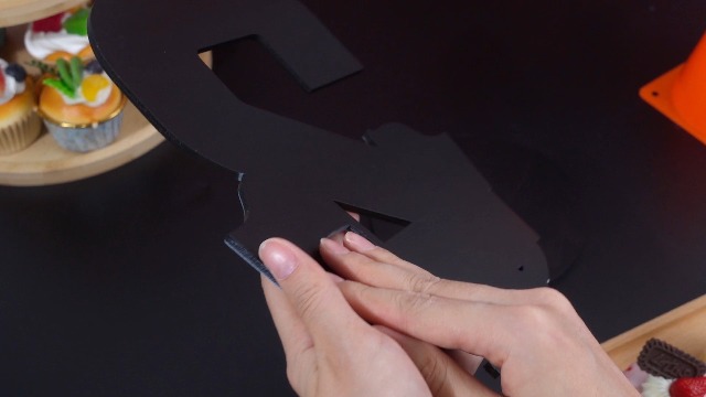 MiniInflat Race Car 2nd Birthday Number Sign Centerpiece Race Car Theme 2nd Birthday Party Supplies Wooden Table Decoration Photo Props for Boys Two Years Old