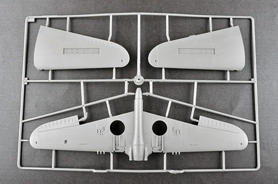 Maquette avion P-40E War Hawk pour modélisme militaire chasseur de la seconde guerre