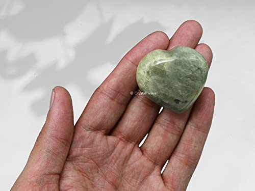 Image of Yellow Aquamarine Crystal Heart Palm Pebbles Stones for Anxiety Stress Relief Massage - AAA Grade Original Healing Gemstone Agate Heart Palm Stone for Yoga Meditation Spiritual
