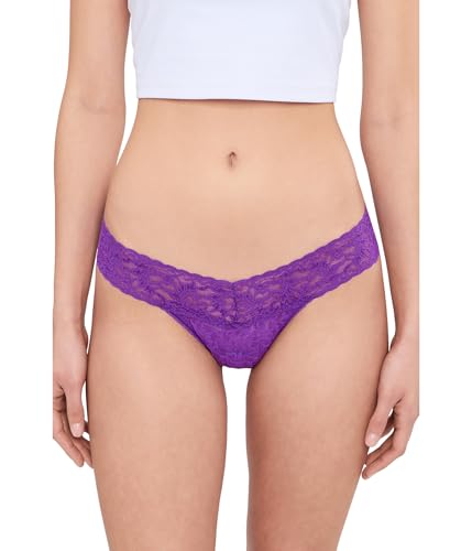 Image of hanky panky - Signature Lace Low Rise Thongs for Women | Lacy Lingerie Underwear | 3 or 5 pack