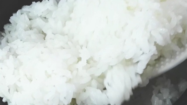 Amazon.co.jp: 新米予約 令和8年産【家計お助け米】米 30kg 秋田県産