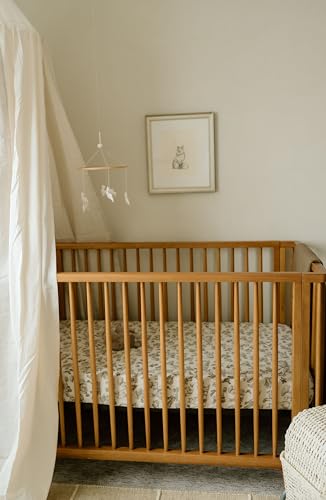 Image of Oilo Woodland Crib Sheet, Fitted Organic Cotton Jersey, 300 Thread Count, Breathable, Machine Washable, Fits Standard Crib & Toddler Bed (28 inch x 52 inch x 9 inch), Woodland Animals Nursery Bedding