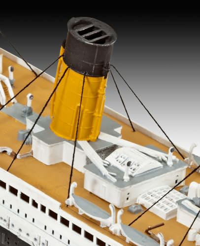 Image of Revell of Germany RMS Titanic Plastic Model Kit
