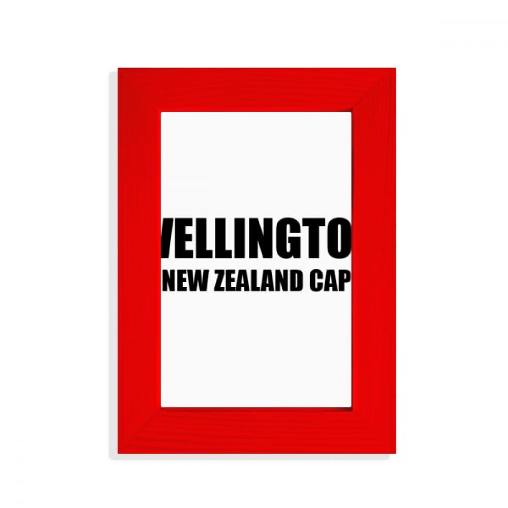 Cadre photo Wellington rouge contre les murs vides pour rehausser vos images