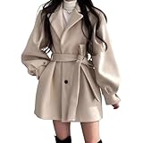 trench coat taille 50 52 Ce caban mi-long s'accorde facilement avec pantalons, jupes ou robes. Sa coupe raffinée le rend idéal au quotidien, au travail, lors de sorties et en voyage. Ses couleurs neutres et classiques s'harmonisent avec de nombreux styles et tenues.