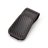 【Cuir du porte-lunettes de voiture】Le cuir souple recouvre l'ensemble de la pince à lunettes et permet de ne pas endommager votre visière et vos lunettes. L'apparence est simple et élégante. Le design fin et élancé ne gêne pas la vision du conducteur et s'adapte très bien à votre pare-soleil.
