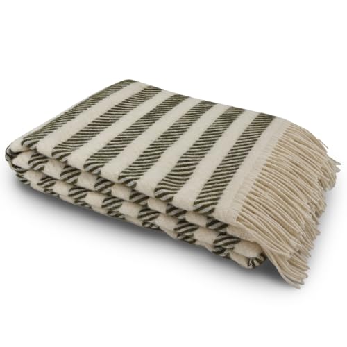 GLAESER Wohndecke Fair de Luxe | Sofadecke/Couchdecke | Kuschelige Tagesdecke | Flauschig und Kuschlig (Neuseelandwolle, Bianco V-Olive Drab)