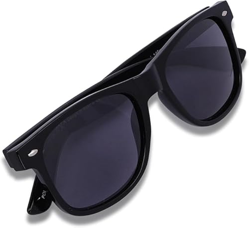 Fashion and stylish sunglasses combine elegance and luxury t...