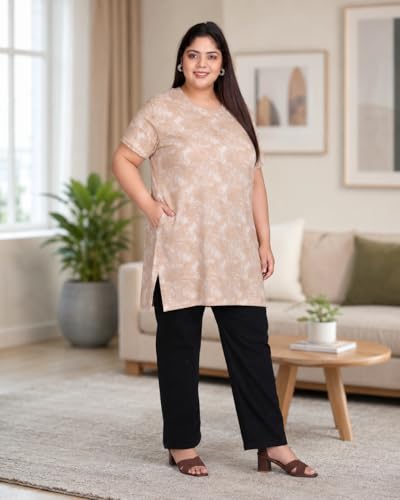 Image of In Love Women's All-Over Printed Cotton Plus Size Longline T-Shirt with Pockets