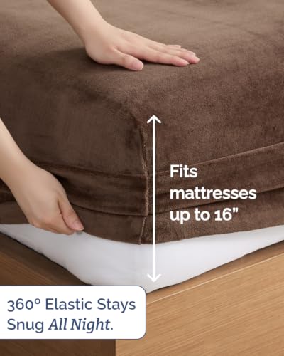 Image of Fleece Sheets Cal King Size Set - 4-Piece Velvet Flannel Sheet Set - Brown