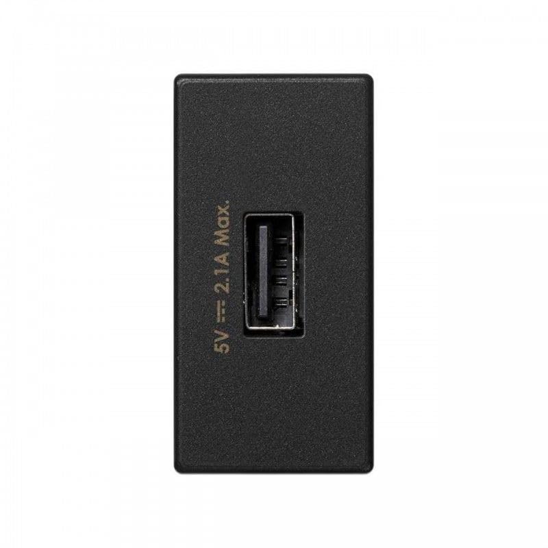 Cargador K45 USB Simon para solucionar la falta de enchufes en pared