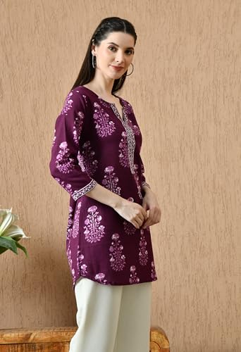 Image of Amazon Brand - Tavasya Women Floral Printed Round Neck Pure Cotton Regular Fit Kurti | Everyday & Office Wear Kurta | Modern Ethnic Top