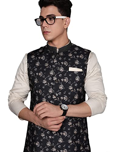 Image of Manyavar Men Kurta Jacket Set