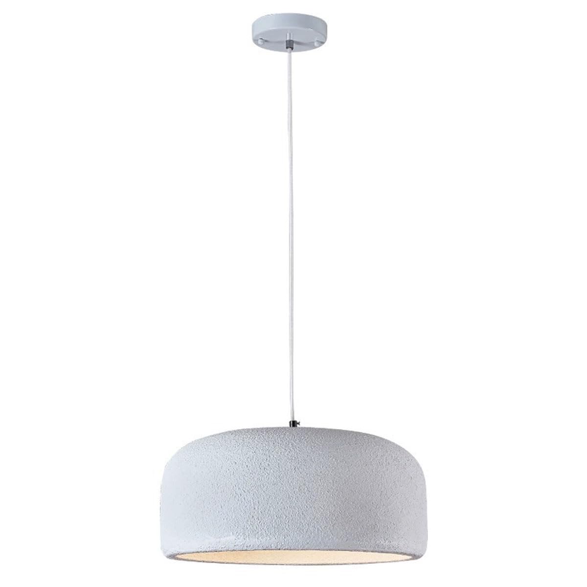 Lampe suspendue de plafond grand tambour pour illuminer un îlot de cuisine de ferme industrielle