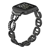 [FÁCIL DE CAMBIAR, EXTRAÍBLE A MANO, NO SE NECESITAN HERRAMIENTAS]: simplemente retire la hebilla desplegable para cambiar el tamaño de la correa del reloj que se ajusta perfectamente a su muñeca. Simplemente a mano, sin herramientas. Con este brazalete de eslabones plegables Versa 2 / Versa / Versa Lite / SE, puede quitar fácilmente los eslabones plegables adicionales para cambiar la longitud.