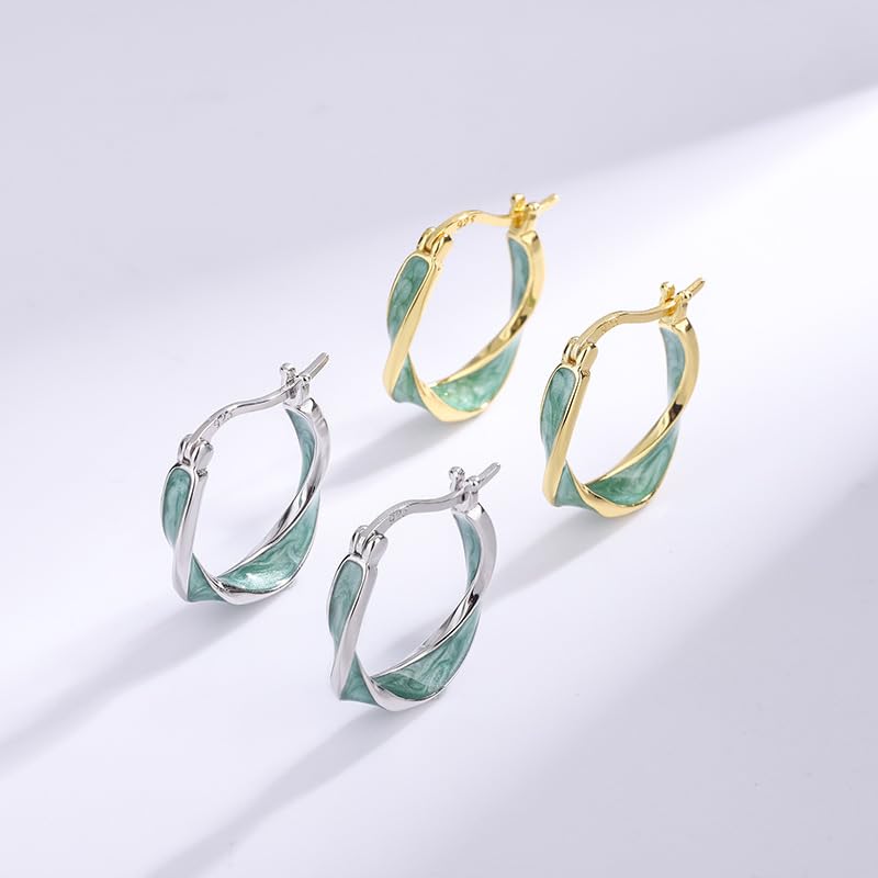 Boucles d'oreilles créoles légères parfaites pour le quotidien et les soirées