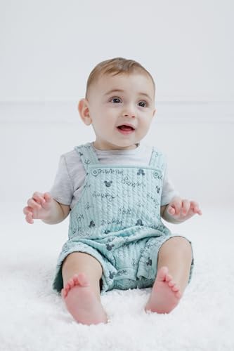 Ropa de Mickey y Minnie Mouse ideal para los paseos de tu bebé varón 3