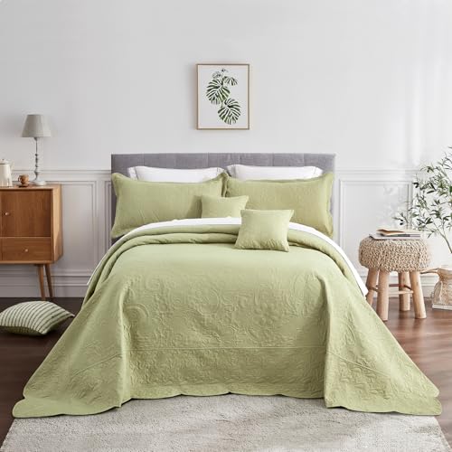 Image of Oversized King Bedspread, Embossed Paisley Quilt Set King /Cal King, Lightweight Reversible Coverlet, Scalloped Edge - Fresh Natural Look, 5 Piece, Sage Green