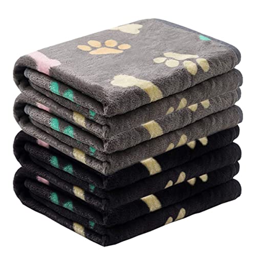Bibykivn Lot de 4 couvertures pour Animal Domestique, Couverture pour Animaux de Compagnie à imprimé de Pattes pour Chien, Douce et Chaude pour Chiens, Chat et Autres Animaux (Gris/Noir, 40*60cm) Cover
