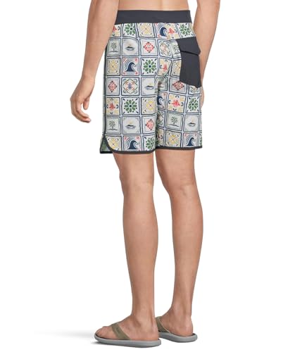 Quiksilver Men's Pacifico Scallop 19 Boardshort3