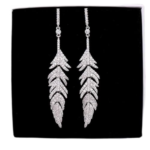 Pendientes de plumas para mujer ideales para lucir en cenas elegantes 1