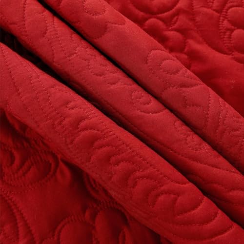 Image of EVENHUG Oversized King Quilt California King Size Lightweight Bedding Set Reversible Bedspread Coverlets for All Seasons 3 Piece (Red 120 inchx128 inch)