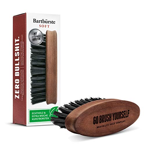 Cepillo para barba suave de BROOKLYN SOAP COMPANY · Cepillo con cerdas extra suaves y veganas, para el cuidado diario de la barba de 3 días o barba completa, como regalo para hombres ?