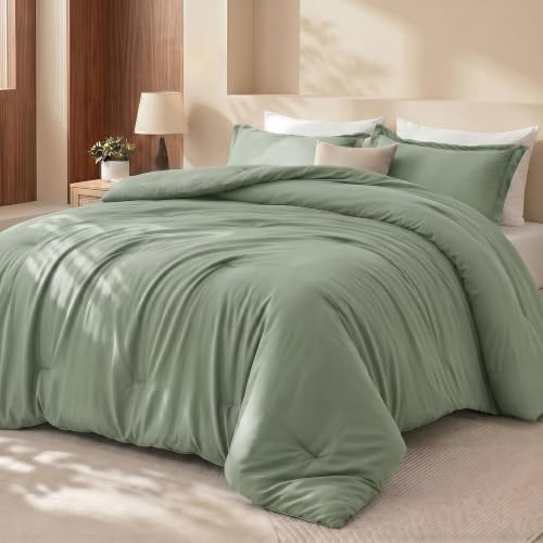Queen Comforter Set 3 Piece Sage Green by Utopia Bedding Comforters Queen Size Bedding Comforters Sets Down Alternative Soft Bed Set 1 Comforter (88 x 88 inches) 2 Pillow Shams (20 x 26 inches)