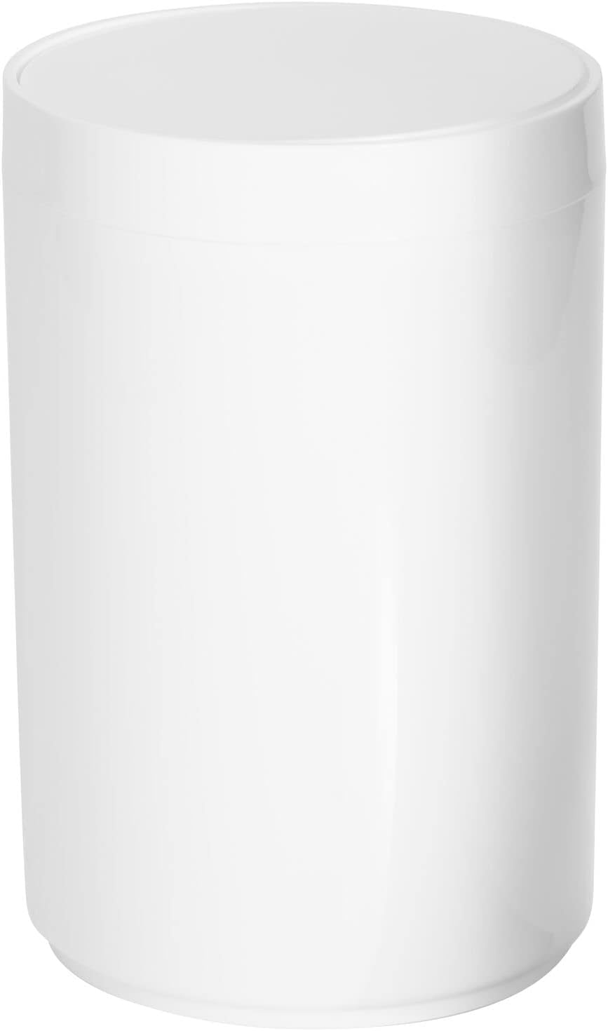 mDesign Small Round Plastic Trash Can Wastebasket, Garbage Container Bin with Swing Top Lid - for Bathrooms, Kitchens, Home Offices - 1.3 Gallon/5 Liter - White