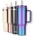 Produktbild Milu Thermobecher 1200ml mit Strohhalm und Henkel  48h Eis/24h kalt/12h heiß Edelstahl Tumbler 40oz mit Griff - Isolierbecher to go - Isolierflasche Trinkflasche doppelwandig isoliert (Aurora, 1,2L)