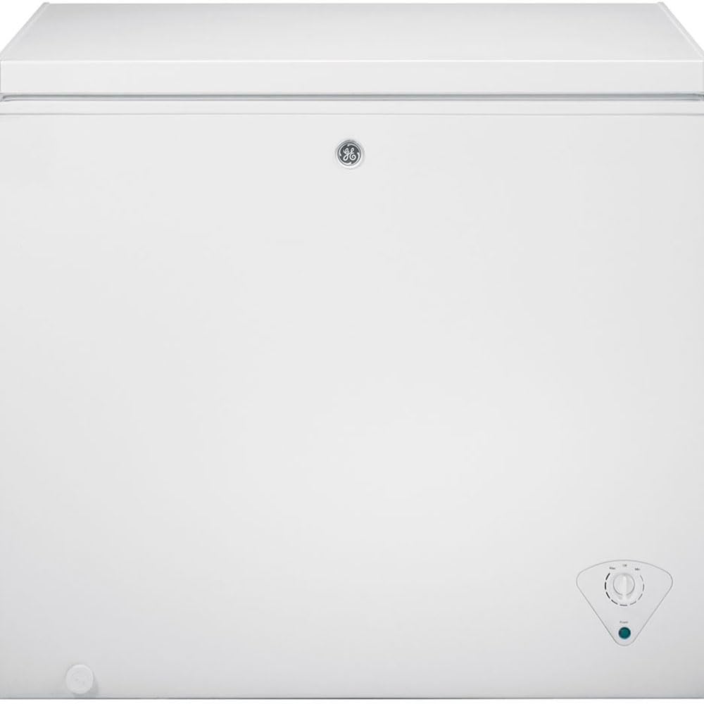 Garage Ready 7.0 cu. ft. Manual Defrost Chest Freezer in White