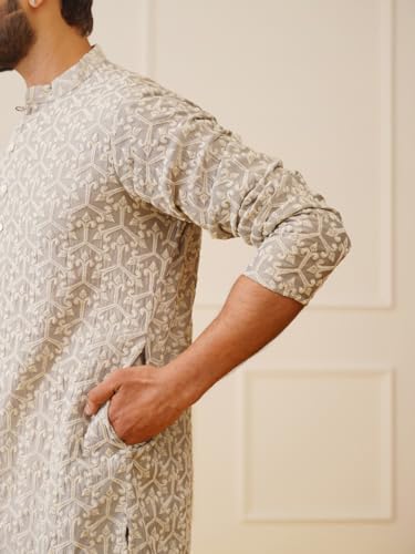 Image of Jompers Men's Silk Blend Regular Fit Chikankari Embroidered Kurtas.