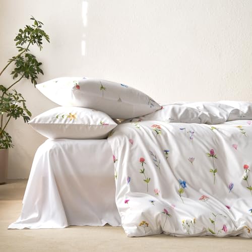 Image of Wake In Cloud - Floral Comforter Set, Cottagecore Cute Aesthetic Watercolor Tiny Flowers and Leaves, Soft Lightweight Bedding for Women Teen Girls, 3 Pieces, White, Queen Size