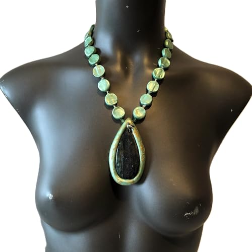 Collier kyanite et céramique fait main, bijoux fins or et vert artisanat français de luxe