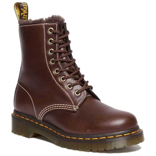 Bottines Dr. Martens femme : protégez vos pieds du froid grâce au cuir épais