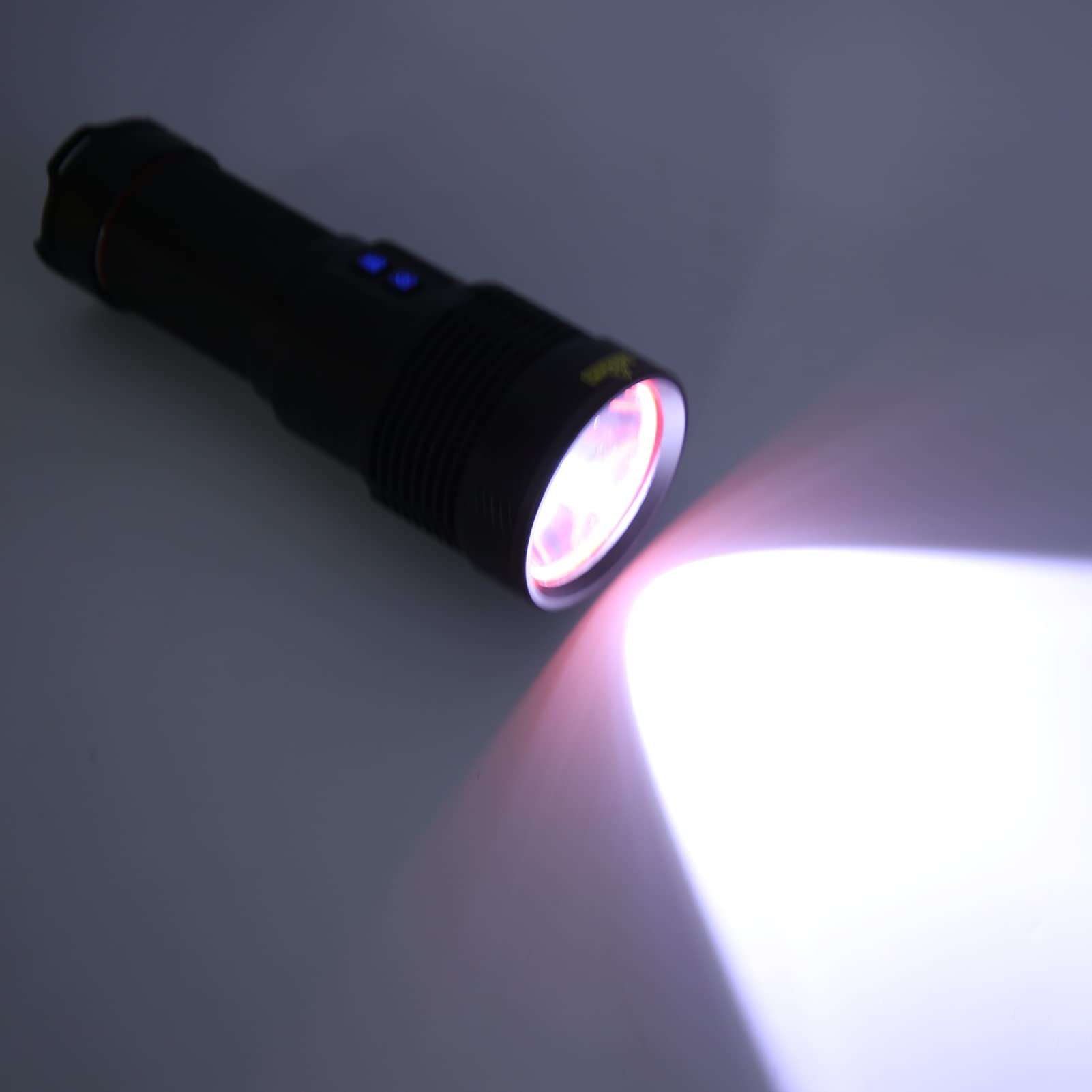 Pwshymi Torcia LED con Ricarica USB, Grado di impermeabilità IPX5
