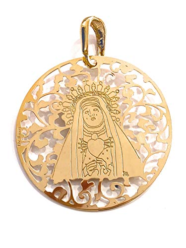 Médaille Vierge du Calvaire : sublimez vos tenues quotidiennes avec un bijou spirituel doré
