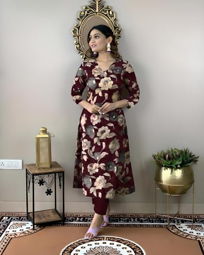Image of GoSriKi Women's Cotton Blend Printed Kurta with Pant