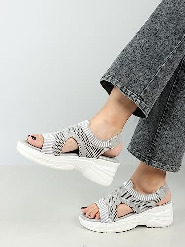Image of Smart & Sleek Women Lightweight Sports Flatforms Sandals-AB69