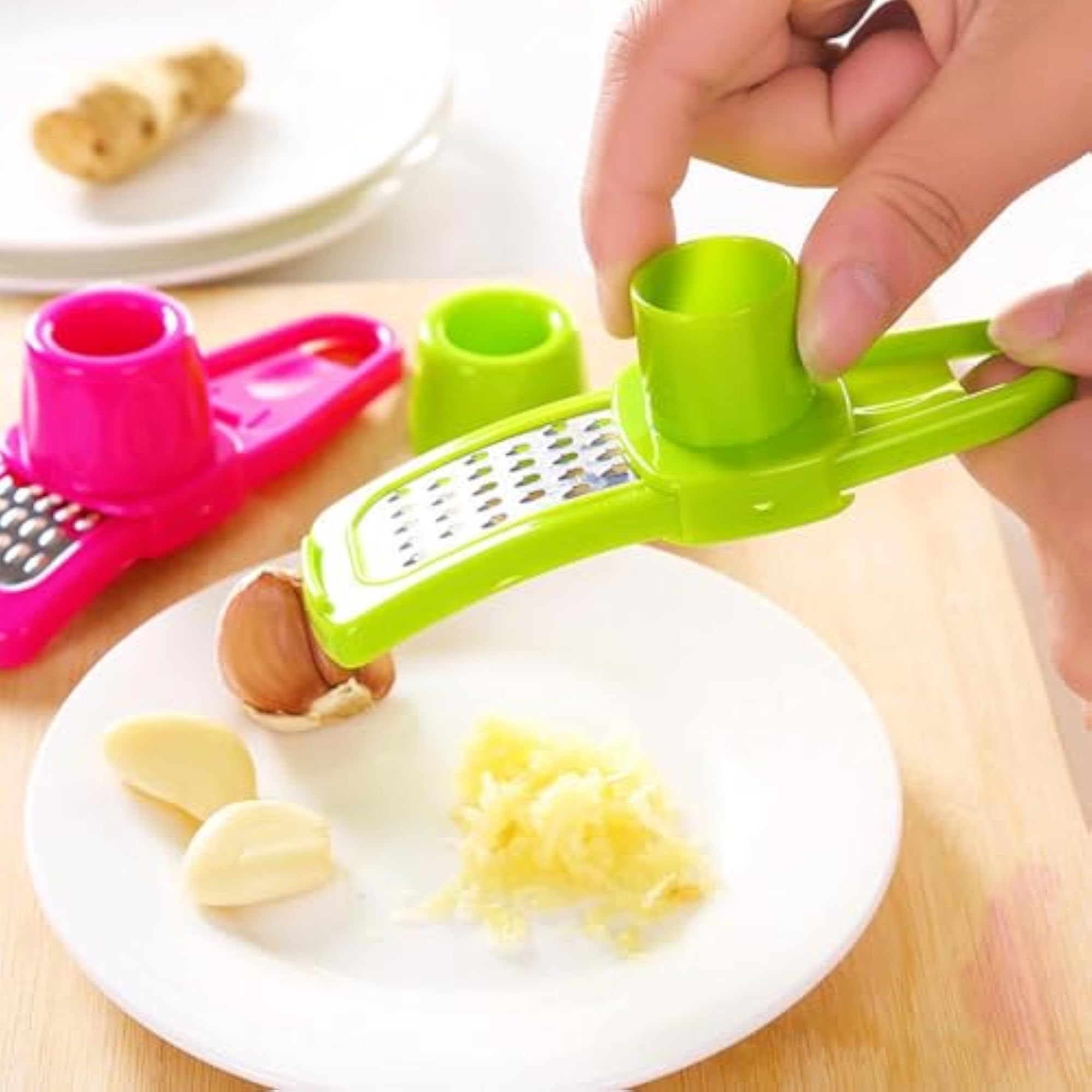 Sturdy Manual Garlic Masher for Home and Restaurant