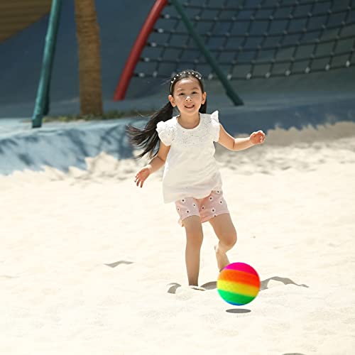 TZQFROCE 2 Stück Bouncy Kickball Regenbogen Ball PVC 8.5 Zoll Softball Kinder Spielball mit Pumpe für Backyard Park und Beach Outdoor Fun