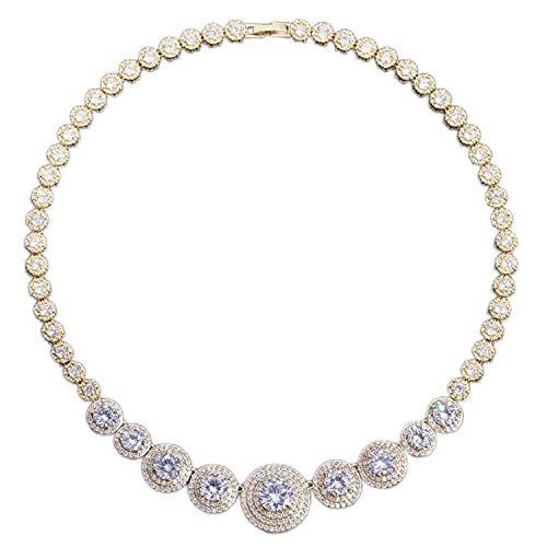 Ensemble de bijoux zircon cubique rond doré pour célébrer vos moments précieux