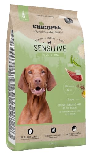 Chicopee Classic Nature Line | Sensitive | Hundefutter trocken | Mit Ente & Reis | Weizenfrei | Bedarfsgerechtes Life-Cycle-Konzept | Inspiriert von der Natur Kanadas | 2 kg