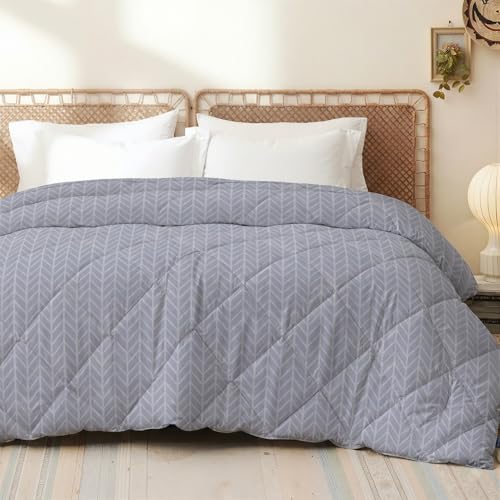 Image of AYKA Reversible AC Comforter 150 GSM Microfiber Summer Blanket Single Bed (60x90 Inches) | Checked Design Cooling Quilt for AC Room | Soft Breathable Duvet Pink & White