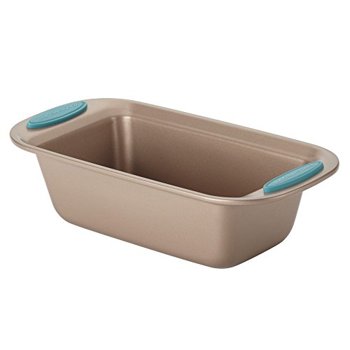Rachael Ray Cucina Bakeware Oven Lovin' Nonstick Loaf Pan, 9-Inch by 5-Inch Steel Pan, Latte Brown with Agave Blue Handles