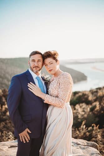 Long Sleeve Prom Dress Sparkly Sequin V Neck Satin A-Line Ball Gowns for Women Formal Evening Dresses with Pockets Slit4