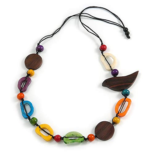 Collier cordon noir en os pour sublimer un style bohème chic au quotidien