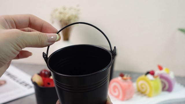 28-Pack Mini Galvanized Metal Buckets With Handles - Cute Containers For Weddings, Parties & DIY Crafts